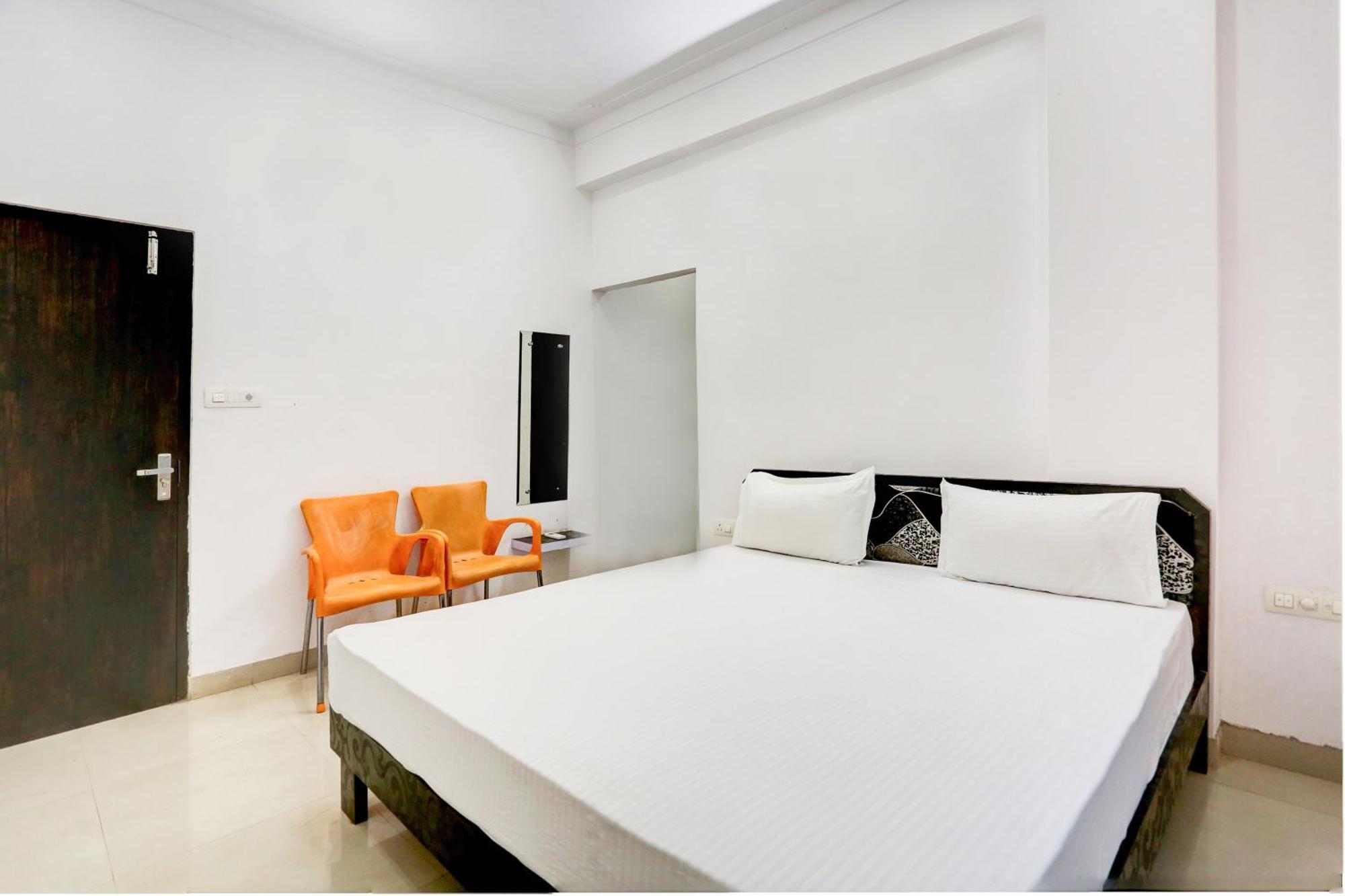 Super Hotel O Goverdhan Villa อุเดเปอร์ ภายนอก รูปภาพ