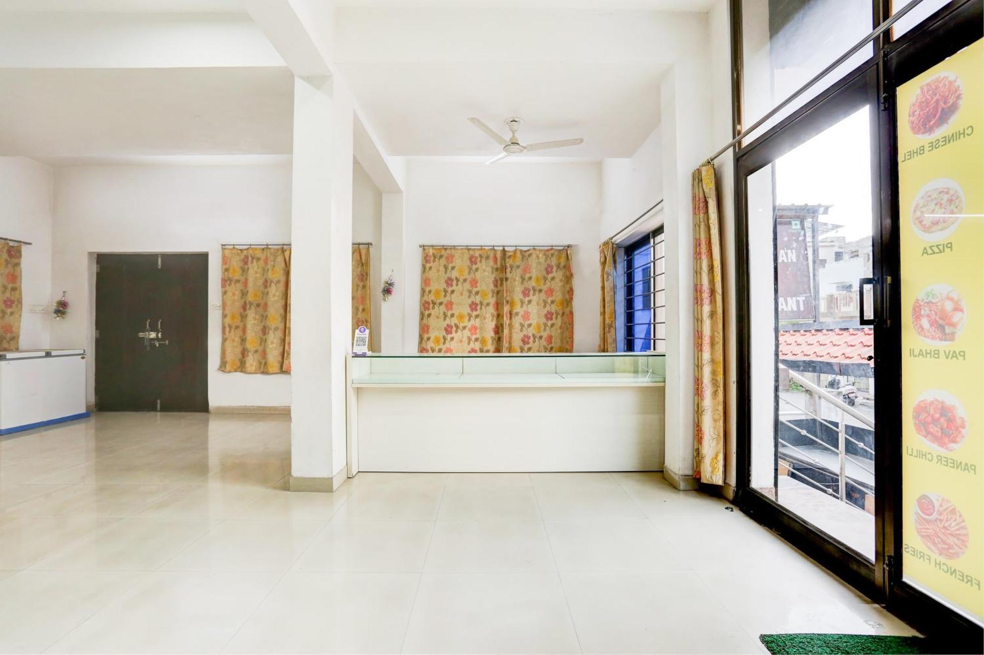 Super Hotel O Goverdhan Villa อุเดเปอร์ ภายนอก รูปภาพ