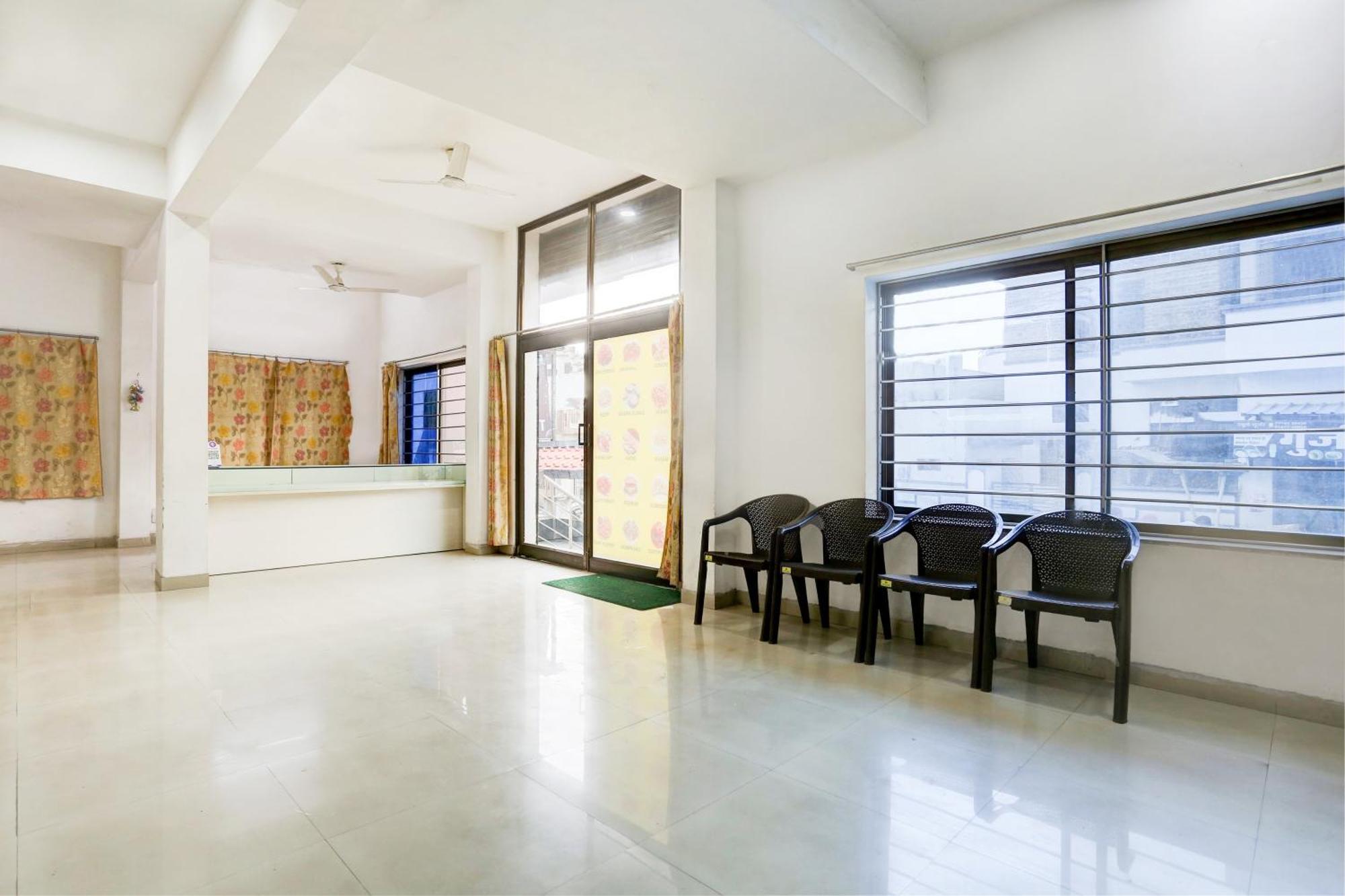 Super Hotel O Goverdhan Villa อุเดเปอร์ ภายนอก รูปภาพ