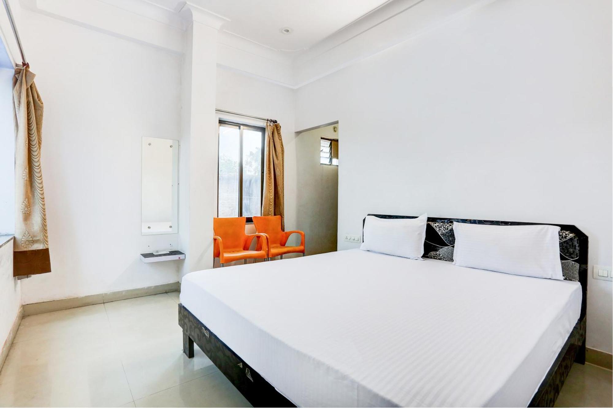 Super Hotel O Goverdhan Villa อุเดเปอร์ ภายนอก รูปภาพ
